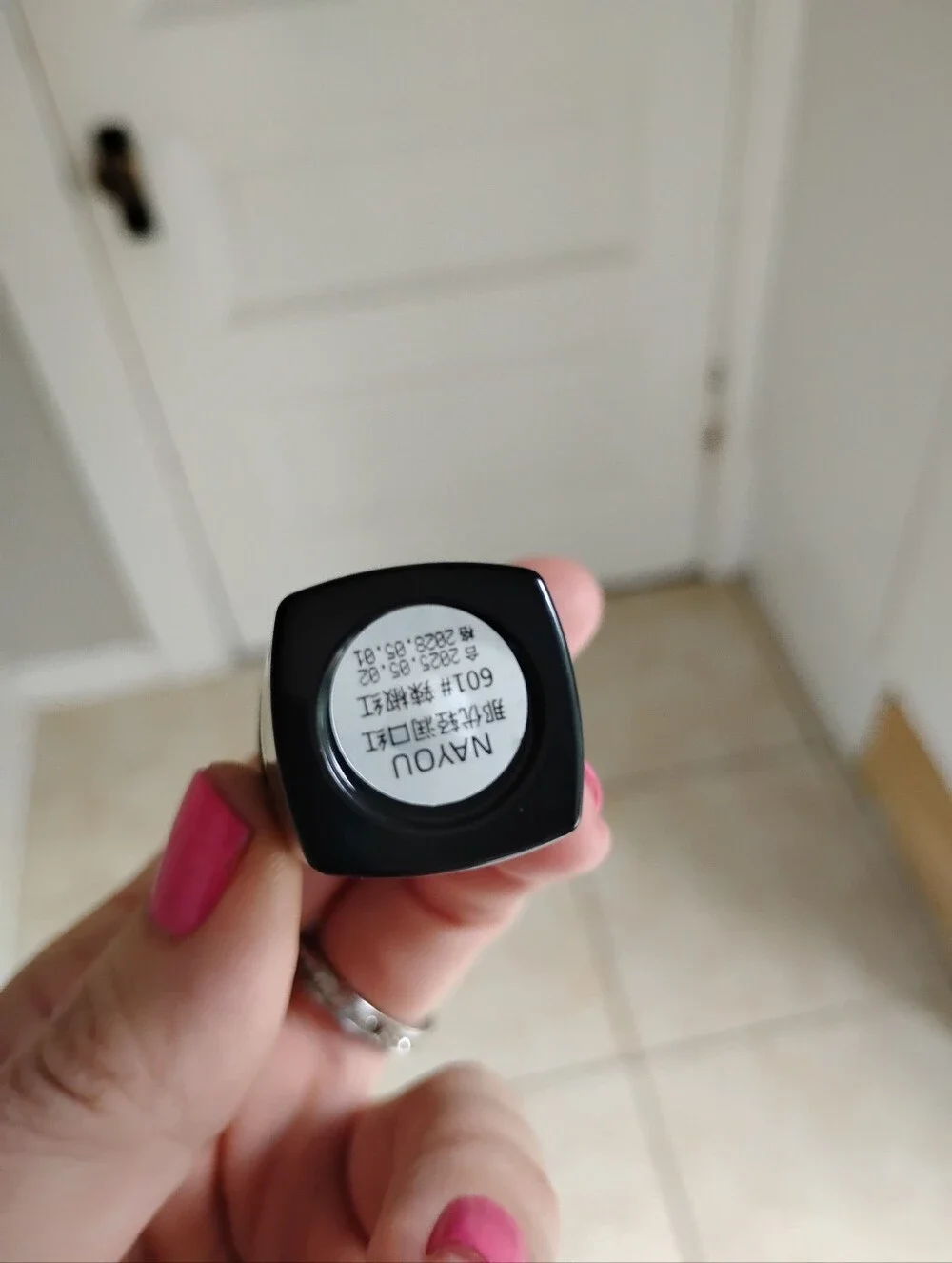 NWT /FREE WITH BUNDLE/ hypericum red lipstick